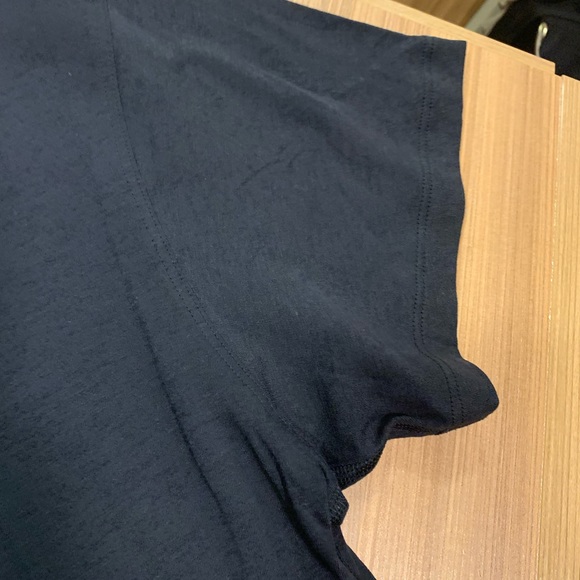 Lululemon jericho tee light 6 - Picture 6 of 7